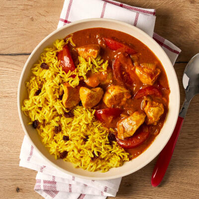 Mild Chicken Curry With Sides